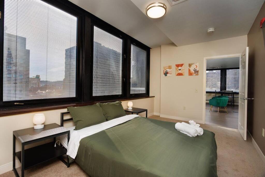 Luxe City Views Prime Location 24-7 Parking Gym Lounge Pittsburgh Luaran gambar