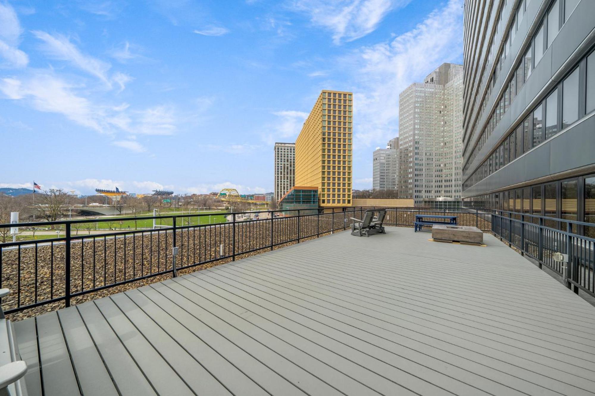 Luxe City Views Prime Location 24-7 Parking Gym Lounge Pittsburgh Luaran gambar